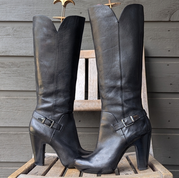 Soft Black Leather Knee High Boots Size 8M 4" Heel Buckle Detail - Picture 1 of 11